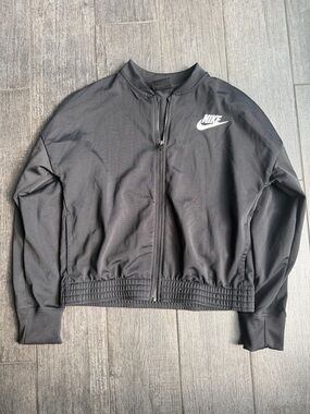 🔥 Nike Black Track Jacket with White Swoosh Logo Girls XL zip up